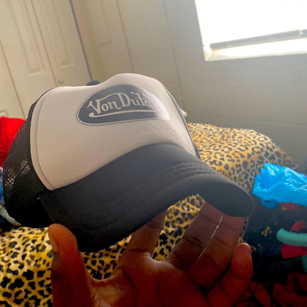 Von Dutch hat 40$